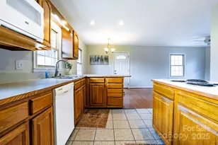 185 33rd St NW, Hickory, NC 28601 - Photo 6