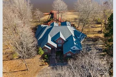 718 Eagle Point Court, Matthews, NC 28104 - Photo 2