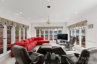 718 Eagle Point Ct, Matthews, NC 28104 - Photo 20