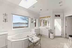 718 Eagle Point Ct, Matthews, NC 28104 - Photo 24