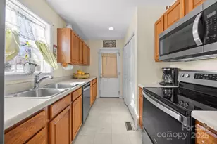 455 Cantiberry Dr, Salisbury, NC 28146 - Photo 10