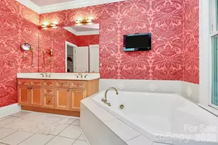 304 S Canterbury Rd, Charlotte, NC 28211 - Photo 20