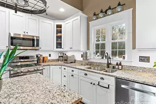 107 Spring Heights Ct, Hendersonville, NC 28791 - Photo 14