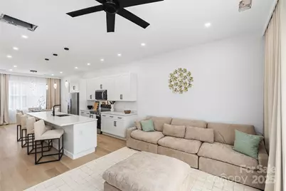 41 Richland Street, Waynesville, NC 28786 - Photo 2