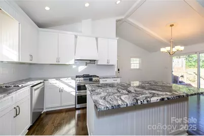 7117 Woodstream Drive, Charlotte, NC 28210 - Photo 8