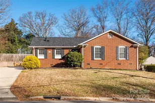 7117 Woodstream Dr, Charlotte, NC 28210 - Photo 1