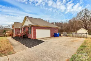 2521 Supreme Dr, Monroe, NC 28110 - Photo 4