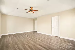 9329 Seamill Rd, Charlotte, NC 28278 - Photo 18