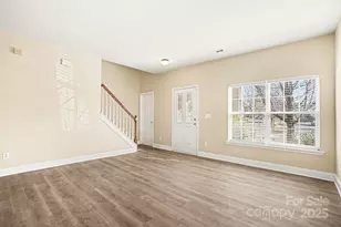 9329 Seamill Rd, Charlotte, NC 28278 - Photo 2