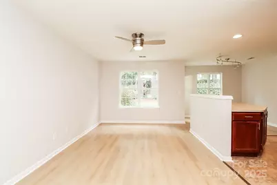 10007 University Park Lane, Charlotte, NC 28213 - Photo 2