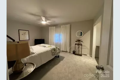 5434 Beckhaven Lane, Charlotte, NC 28216 - Photo 12