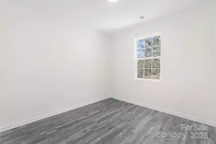 905 Holt St, Lexington, NC 27292 - Photo 8