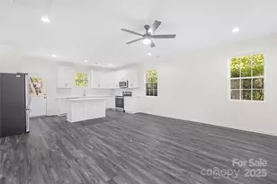 905 Holt St, Lexington, NC 27292 - Photo 10