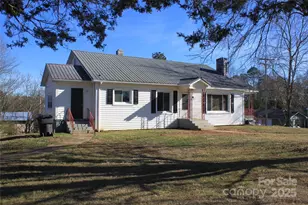 203 Trout St, Forest City, NC 28043 - Photo 2