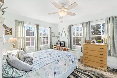 209 W 3rd Avenue, Gastonia, NC 28052 - Photo 16