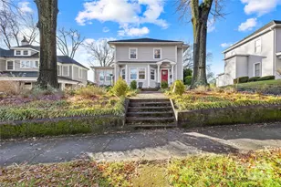 209 W 3rd Ave, Gastonia, NC 28052 - Photo 2