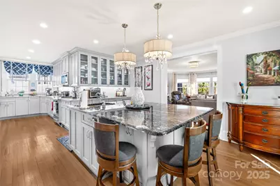 209 W 3rd Avenue, Gastonia, NC 28052 - Photo 32