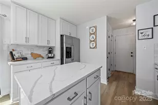 11512 Chapeclane Rd, Charlotte, NC 28278 - Photo 8