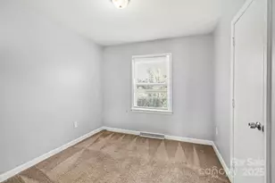 6520 Farmingdale Dr, Charlotte, NC 28212 - Photo 14