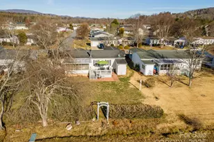 428 Riverwind Dr, Hendersonville, NC 28739 - Photo 36