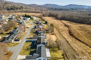 428 Riverwind Dr, Hendersonville, NC 28739 - Photo 40