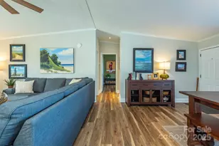 428 Riverwind Dr, Hendersonville, NC 28739 - Photo 10