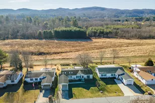 428 Riverwind Dr, Hendersonville, NC 28739 - Photo 38