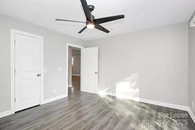 4044 Dinglewood Avenue, Charlotte, NC 28205 - Photo 14