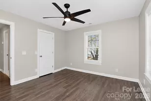 4044 Dinglewood Ave, Charlotte, NC 28205 - Photo 16