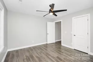 4044 Dinglewood Ave, Charlotte, NC 28205 - Photo 18