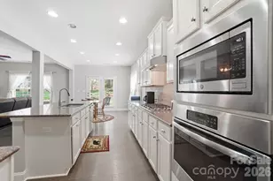 2650 Stonewood View, Kannapolis, NC 28081 - Photo 6