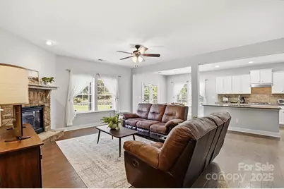 2650 Stonewood View, Kannapolis, NC 28081 - Photo 6
