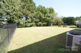 6728 Evanton Loch Rd, Charlotte, NC 28278 - Photo 32