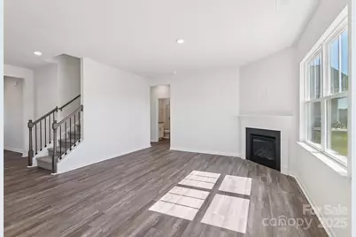 3916 Ashton Drive NW, Conover, NC 28613 - Photo 4