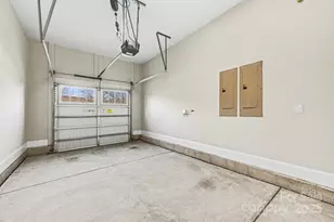 17651 Hawkwatch Ln, Charlotte, NC 28278 - Photo 40