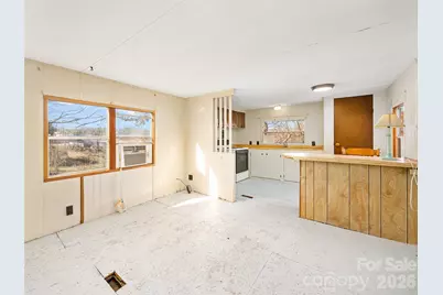 1905 Old Spartanburg Road, Hendersonville, NC 28792 - Photo 4