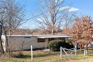 1905 Old Spartanburg Rd, Hendersonville, NC 28792 - Photo 1