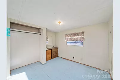 1905 Old Spartanburg Road, Hendersonville, NC 28792 - Photo 12