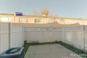 1224 Green Oaks Ln, Charlotte, NC 28205 - Photo 26