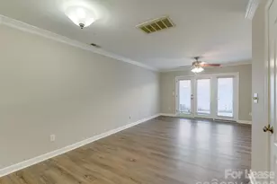 1224 Green Oaks Ln, Charlotte, NC 28205 - Photo 14