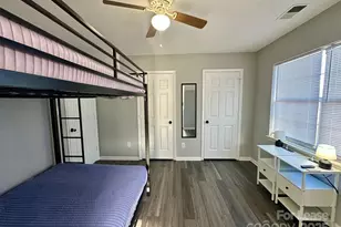 9501 Pondside Ln, Charlotte, NC 28213 - Photo 18