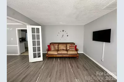 9501 Pondside Lane, Charlotte, NC 28213 - Photo 6