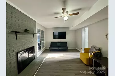 9501 Pondside Lane, Charlotte, NC 28213 - Photo 10