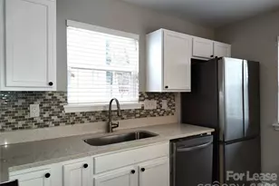 7383 Sun Dance Dr, Fort Mill, SC 29707 - Photo 4