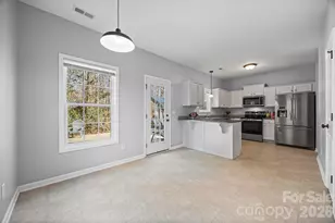 244 Makayla Ct, Fort Mill, SC 29715 - Photo 6