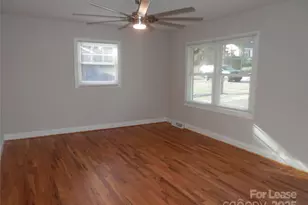 1332 Edgewater Dr, Charlotte, NC 28210 - Photo 2