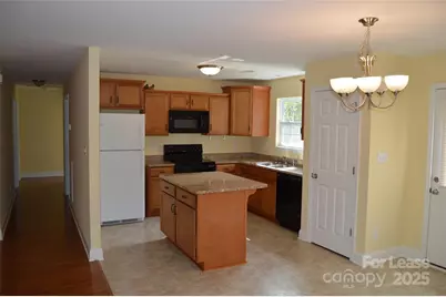 132 Springfield Road, Statesville, NC 28625 - Photo 2