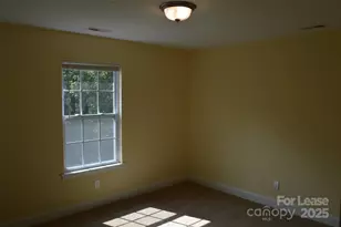 132 Springfield Rd, Statesville, NC 28625 - Photo 4