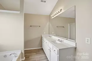 10012 Barrands Ln, Charlotte, NC 28278 - Photo 36