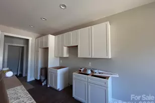 426 Huntington Woods Street SE, Lenoir, NC 28645 - Photo 6